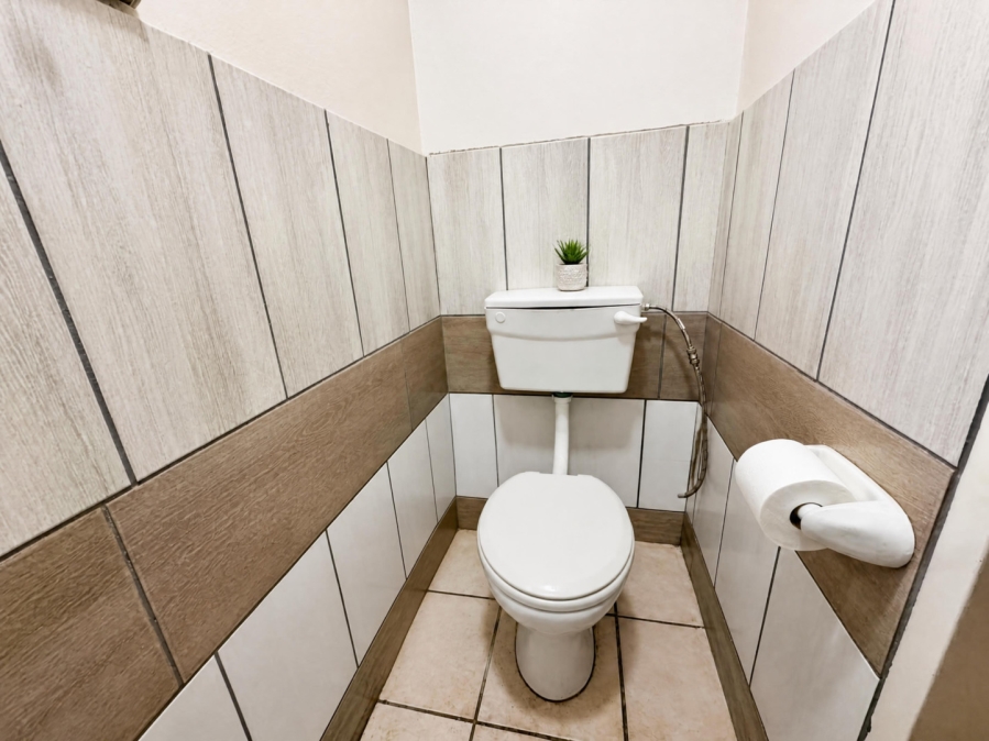 2 Bedroom Property for Sale in Potchefstroom North West